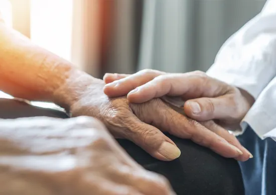 Sin cura, pero con terapias de apoyo: esperanza para [Enfermedad]