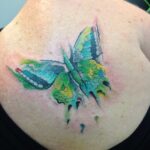 Tatuajes: Belleza con Riesgos de Infección